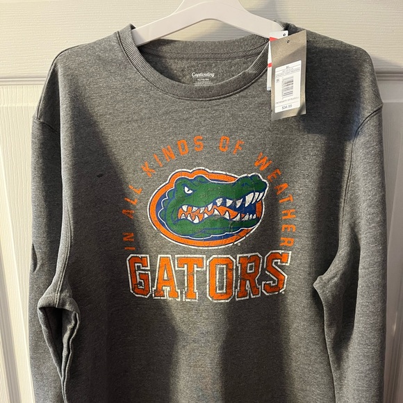 NWT - captivating brand University of Florida Gators sweatshirt.  Size XL. - Picture 1 of 4